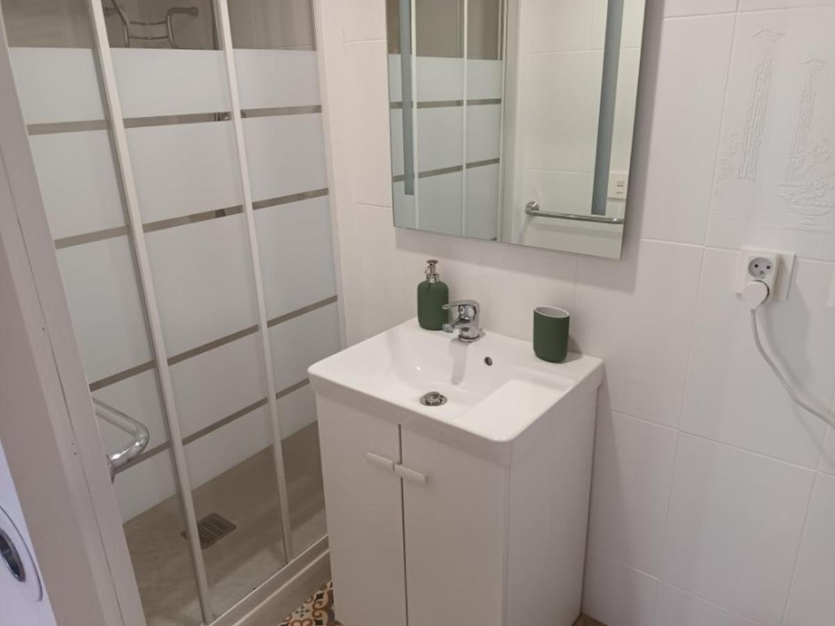 Appartement T2 Renove, Centre-Ville Hendaye, Proche Baie, Sans Ascenseur, Balcon, Calme, Wifi Non Inclus - Fr-1-239-850 Экстерьер фото